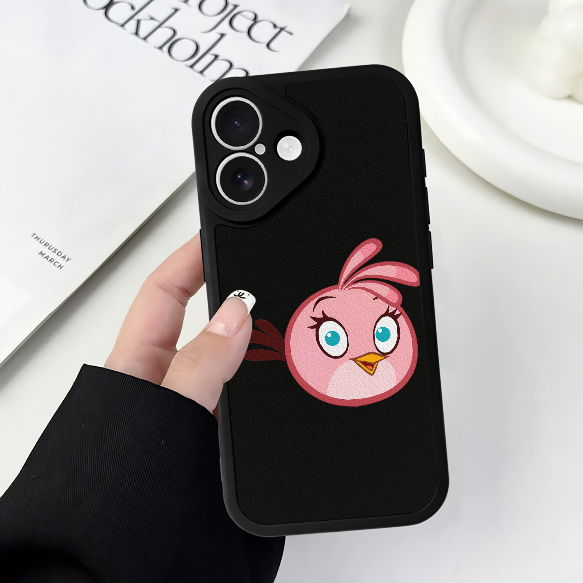 （画像用） Angry Birds アングリーバード 【iPhone 16シリーズ対応】シリコンスマホケース（レザー調） 材質：シリコン